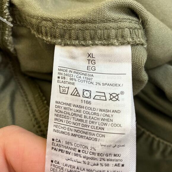 Old Navy Sz XL NWT Bundle Rollover Waist Maternity Pants Green Utility & Joggers - Picture 9 of 16